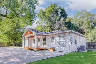 1054 Dewalt St, Houston, TX 77088 - Photo 1