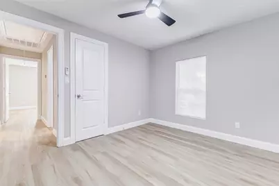 1054 Dewalt Street, Houston, TX 77088 - Photo 19