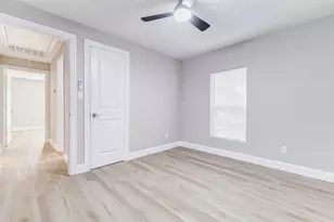 1054 Dewalt St, Houston, TX 77088 - Photo 19