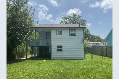 318 10th Street, Dickinson, TX 77539 - Photo 11