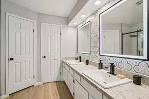 207 Lochnell Dr, Houston, TX 77062 - Photo 19