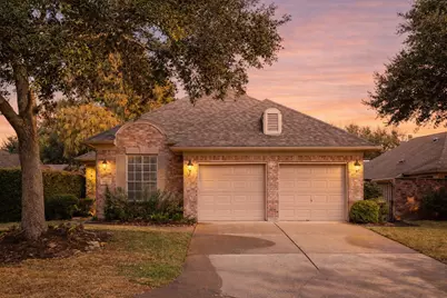 2434 Fairway Pointe Drive, League City, TX 77573 - Photo 1