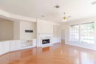 2434 Fairway Pointe Dr, League City, TX 77573 - Photo 5