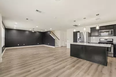 6810 Cortenridge Lane, Houston, TX 77048 - Photo 11