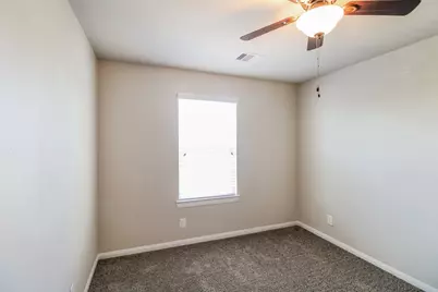 7901 Beryl Court, Texas City, TX 77591 - Photo 9
