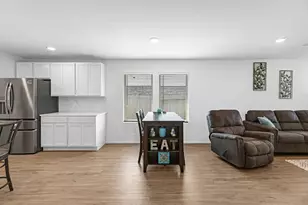 444 Maple Bnd Ln, La Marque, TX 77568 - Photo 9