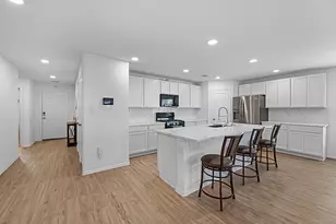 444 Maple Bnd Ln, La Marque, TX 77568 - Photo 5