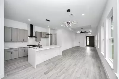 1904 Bell Street, Dayton, TX 77535 - Photo 9