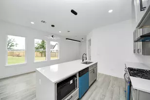 1904 Bell St, Dayton, TX 77535 - Photo 11