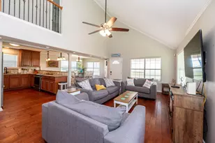 18115 Shaman Dr, Galveston, TX 77554 - Photo 5