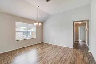 2106 Bishop Hollow Ln, Rosenberg, TX 77471 - Photo 9