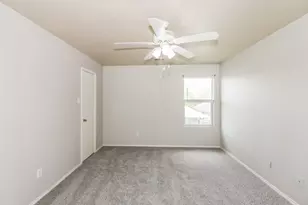19710 Rocky Shores Dr, Tomball, TX 77375 - Photo 15