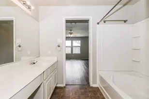 19710 Rocky Shores Dr, Tomball, TX 77375 - Photo 13