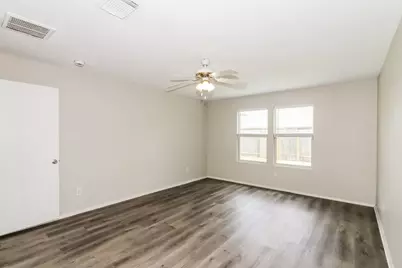 19710 Rocky Shores Drive, Tomball, TX 77375 - Photo 11