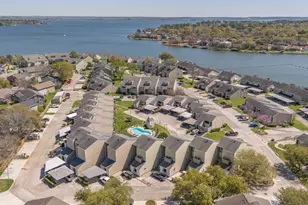 30 April Point Dr S, Conroe, TX 77356 - Photo 25