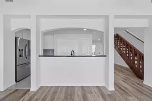 30 April Point Dr S, Conroe, TX 77356 - Photo 11