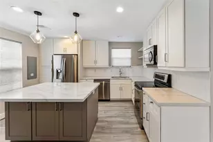 809 E 40th St, Houston, TX 77022 - Photo 7