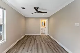 809 E 40th St, Houston, TX 77022 - Photo 15