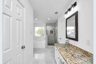 9026 S Ferndale Place Drive, Houston, TX 77064 - Photo 15