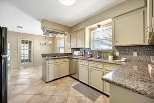 15206 Torry Pines Rd, Houston, TX 77062 - Photo 11