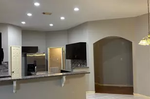 16111 April Ridge Dr, Houston, TX 77083 - Photo 5