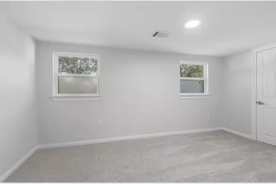 7826 Twin Hills Drive, Houston, TX 77071 - Photo 23