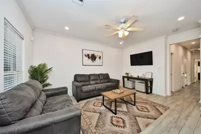 7980 Ethel Street #A/B, Houston, TX 77028 - Photo 5