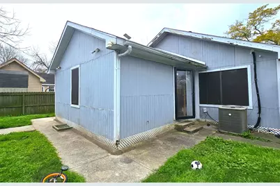 2116 1/2 Louisiana Street, Baytown, TX 77520 - Photo 13