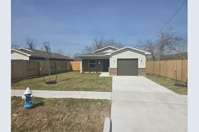 9831 Pelsey Street, Houston, TX 77029 - Photo 1