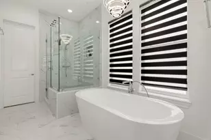 8724 Oak Kolbe Ln, Houston, TX 77080 - Photo 25