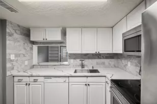 14719 Barryknoll Ln, Houston, TX 77079 - Photo 9