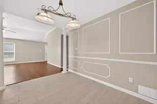 1010 Valley Ranch Dr, Katy, TX 77450 - Photo 15