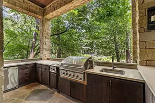 50 Patti Lynn Ln, Houston, TX 77024 - Photo 39