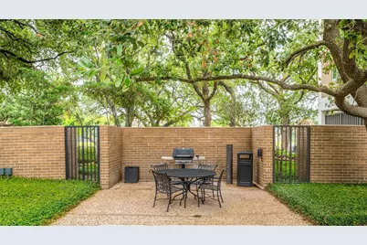 3600 Montrose Boulevard #607, Houston, TX 77006 - Photo 21
