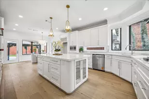 4614 Spruce St, Bellaire, TX 77401 - Photo 13