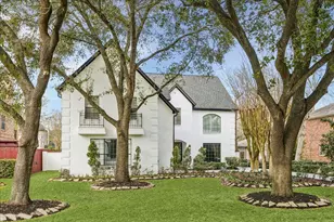 4614 Spruce St, Bellaire, TX 77401 - Photo 3