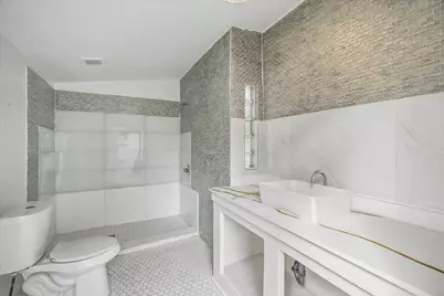 4614 Spruce Street, Bellaire, TX 77401 - Photo 27