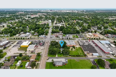 916 E James Street, Baytown, TX 77520 - Photo 41