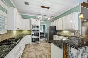 9064 Grand Lake Estates Dr, Montgomery, TX 77316 - Photo 15
