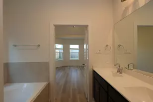 220 Hazy Pnes Ln, Willis, TX 77378 - Photo 5