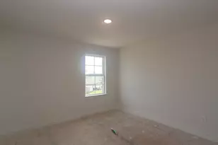 220 Hazy Pnes Ln, Willis, TX 77378 - Photo 9