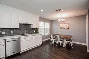 5911 Butterfly Cir, Pasadena, TX 77505 - Photo 17