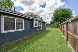 5911 Butterfly Cir, Pasadena, TX 77505 - Photo 45