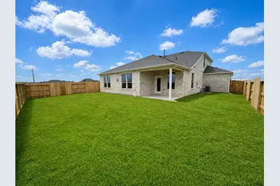 499 Turtle Creek Drive, Dayton, TX 77535 - Photo 9