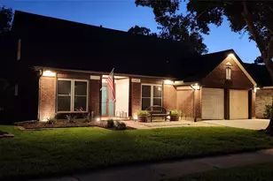 16022 Surrey Woods Dr, Friendswood, TX 77546 - Photo 29
