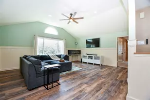 16022 Surrey Woods Dr, Friendswood, TX 77546 - Photo 21