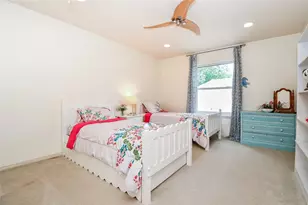 16022 Surrey Woods Dr, Friendswood, TX 77546 - Photo 23