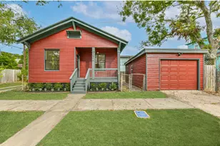 1616 38th St, Galveston, TX 77550 - Photo 1