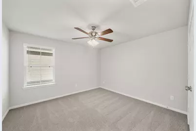13427 Lucky Bill Lane, Houston, TX 77048 - Photo 9