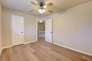 138 W New Meadows Dr, Sugar Land, TX 77479 - Photo 29